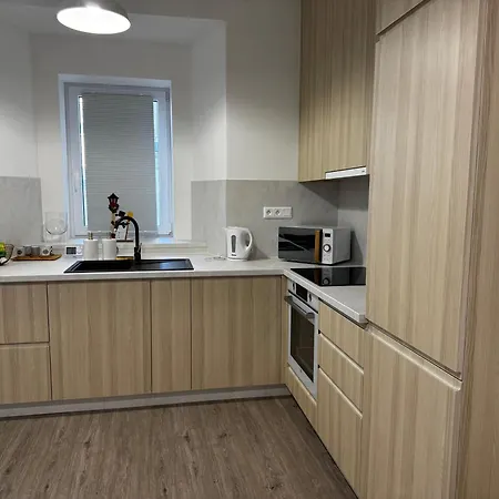 Caismarc In Centre Of Apartment