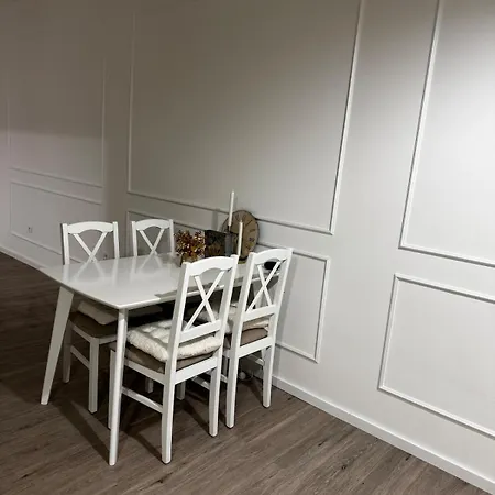 Apartment Caismarc In Centre Of